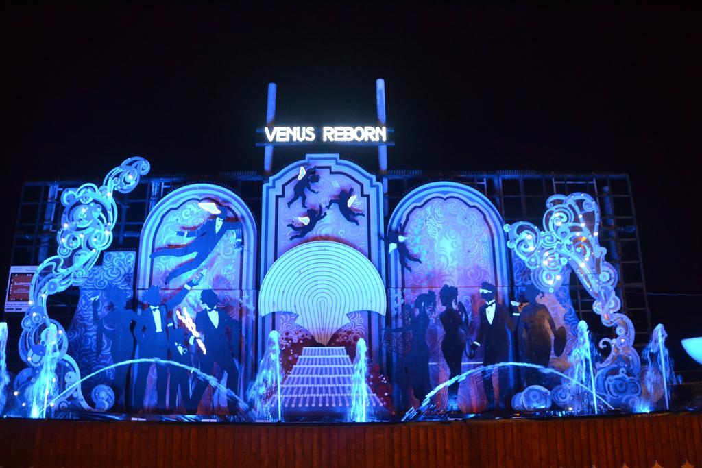 Camelot Seafront * Blackpool